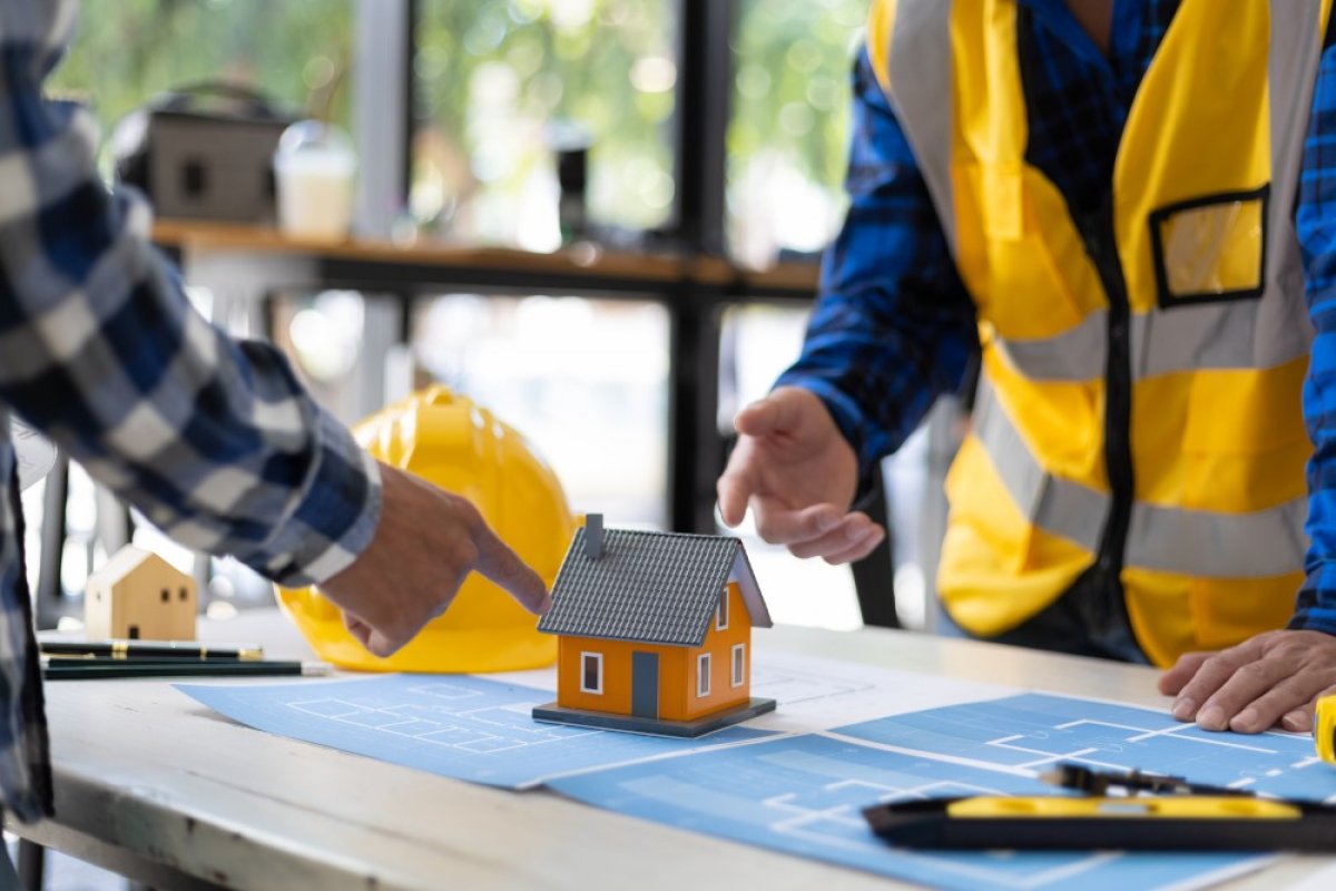 Construirea în extravilan: Pași și aprobări pentru terenuri agricole în 2026