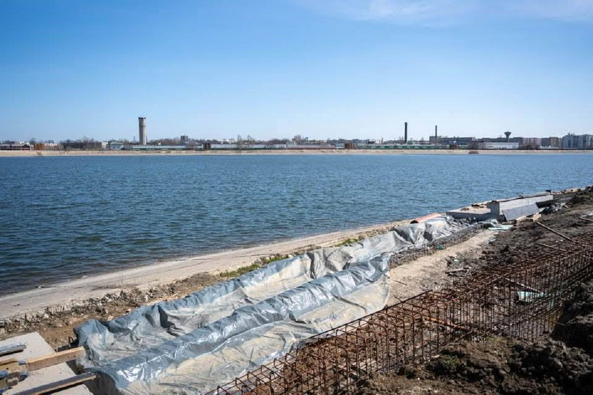 Plajă urbană și parc nou în Sectorul 6: Lacul Morii se transformă Lucrările la „Insula de Smarald” din Sectorul 6 avansează rapid, anunță autoritățile locale
