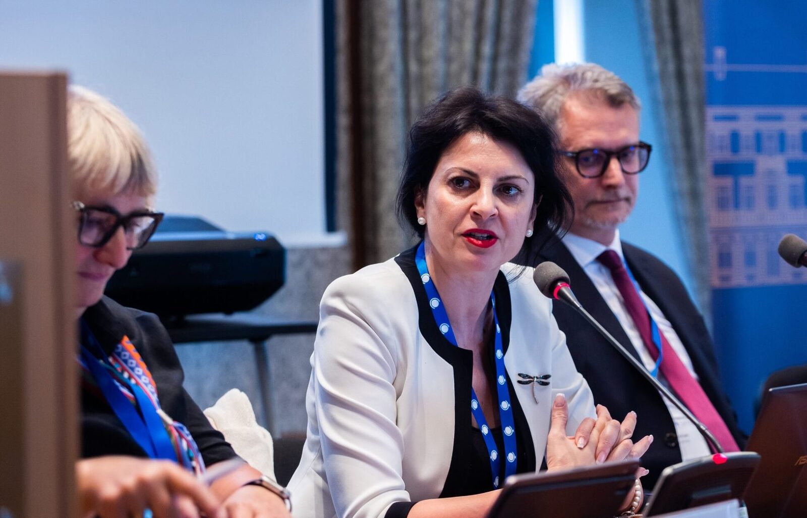 Judecătoarea Ramona Milu critică lipsa de transparență în cadrul CSM Judecătoarea Ramona Milu, membră a Consiliului Superior al Magistraturii (CSM), a atras atenția asupra unor aspecte critice legate de funcționarea instituției