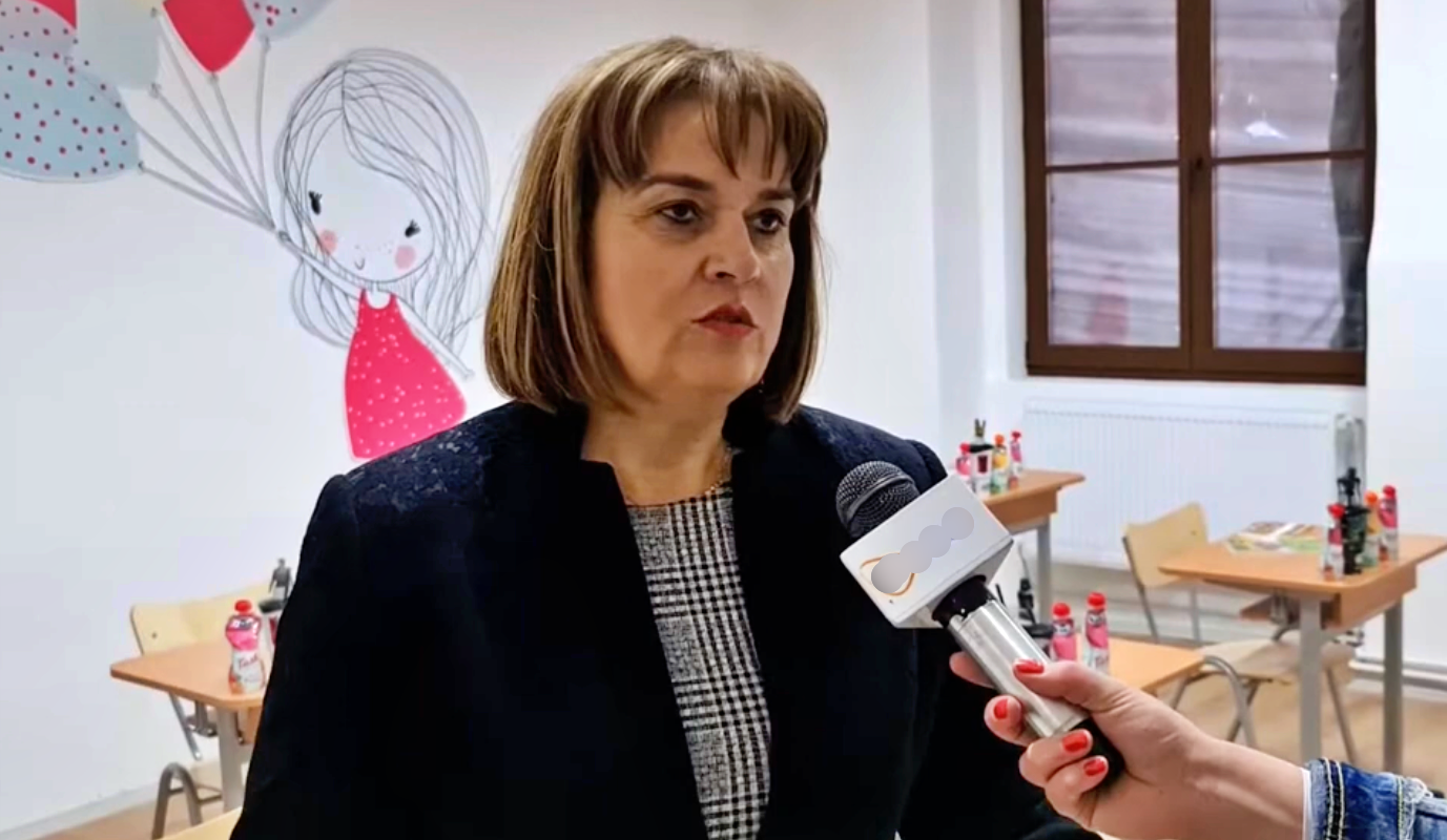 Ramona Lile, reinstalată rector la Universitatea „Aurel Vlaicu” Arad, în ciuda dosarului penal Ministerul Educației a emis un ordin prin care Ramona Lile este reinstalată în funcția de rector al Universității „Aurel Vlaicu” din Arad