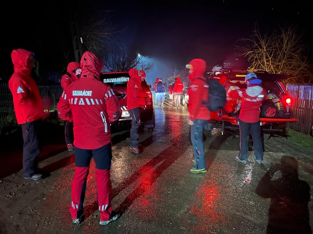 Un cetățean ucrainean descoperit de Poliția de Frontieră în Munții Maramureșului a alertat autoritățile cu privire la existența unui alt ucrainean, cu probleme de sănătate, aflat în dificultate pe munte