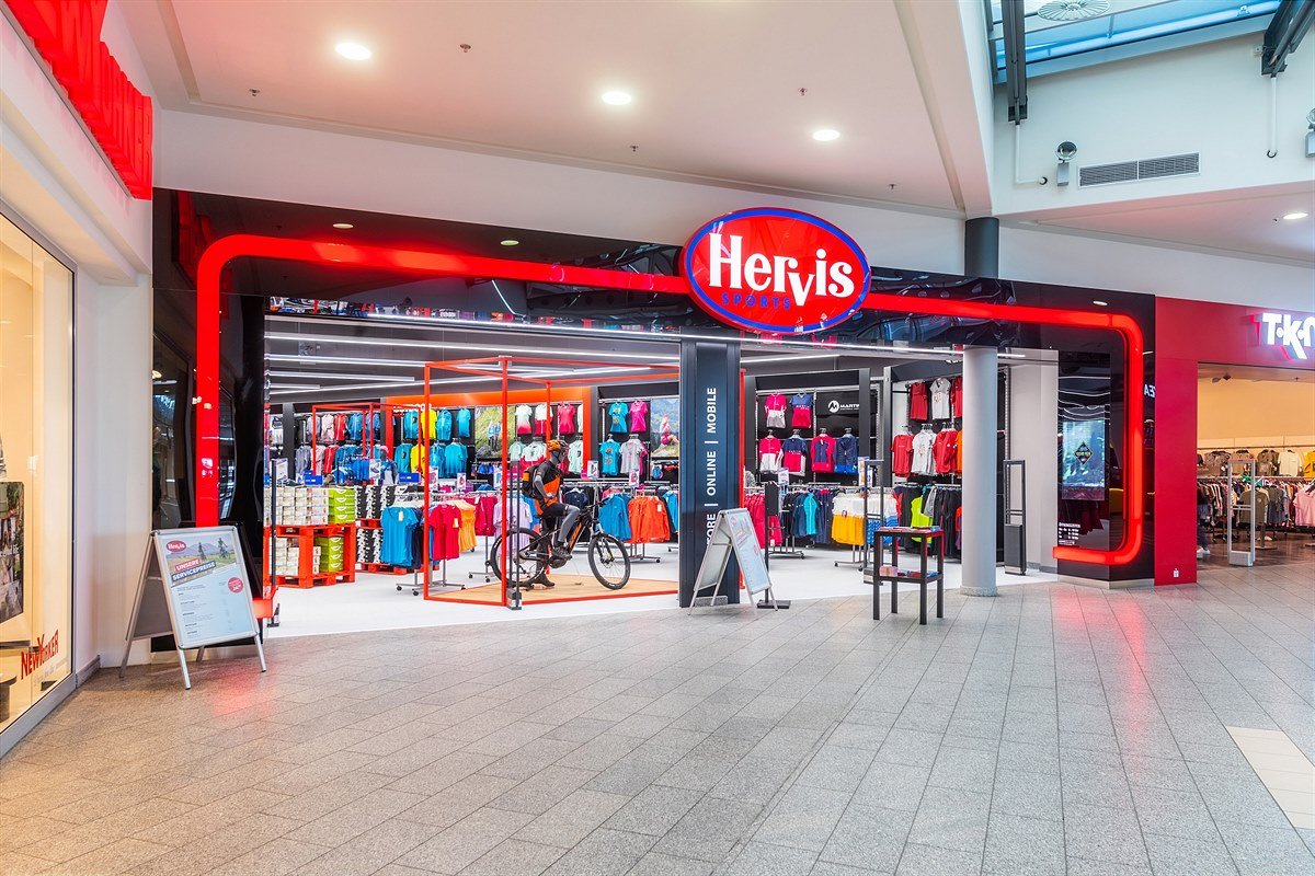 Hervis România se închide: Magazinele trec sub umbrela Sports Direct Retailerul de echipamente sportive Hervis se pregătește să își închidă porțile în România, începând cu 31 martie 2026