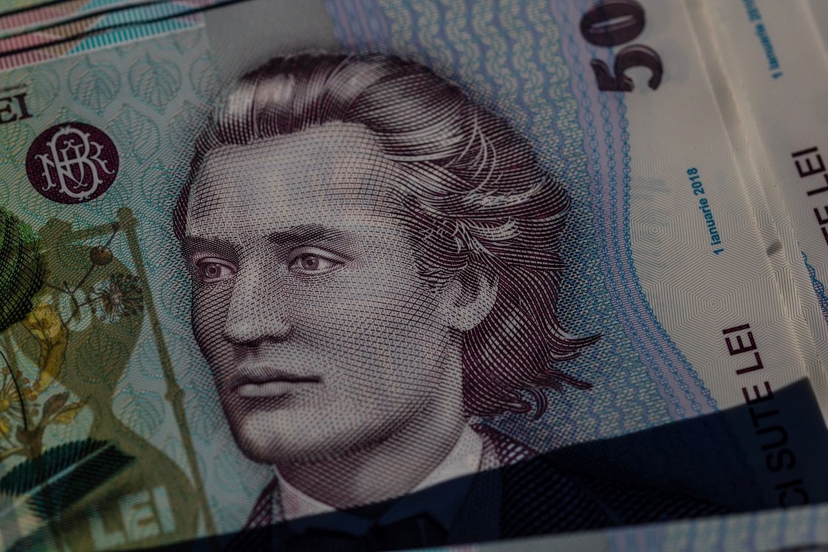 Cum să recunoști rapid o bancnotă falsă: ghid practic pentru români În contextul economic actual, atenția la detalii financiare este mai importantă ca oricând