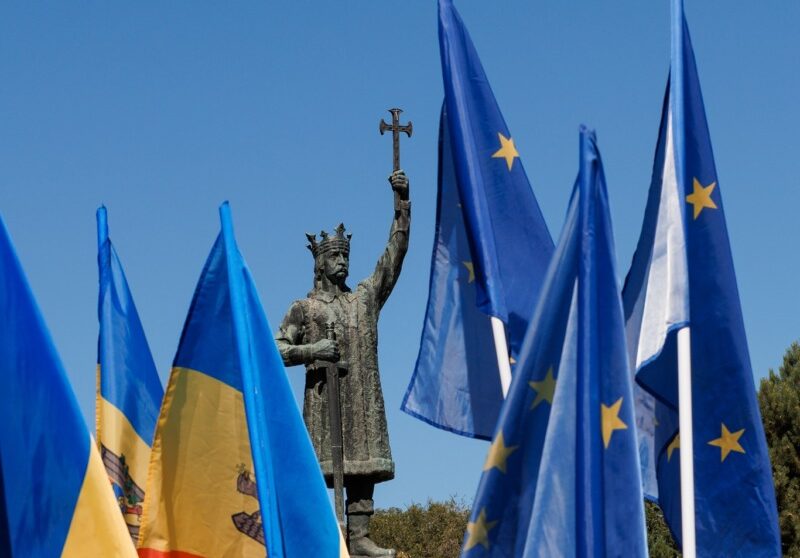 Declarație comună semnată de oficiali români, moldoveni și ucraineni la patru ani de la invazia rusă Președintele Senatului, Mircea Abrudean, a parafat ieri, alături de omologii săi din Republica Moldova și Ucraina, dar și cu președintele Camerei Deputaților, Sorin Grindeanu, o declarație comună