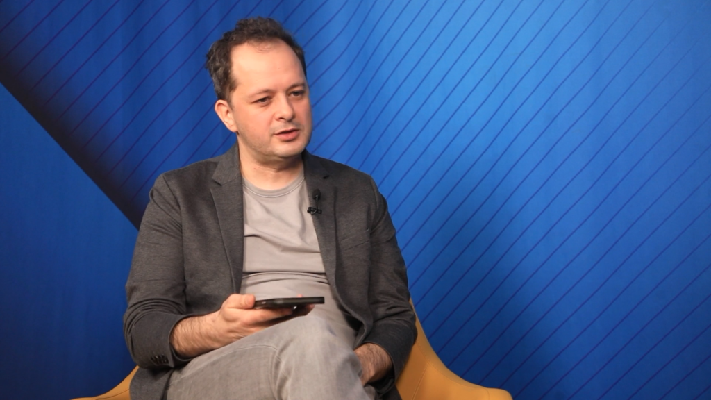 România digitală: talent tehnic versus servicii publice învechite România, în anul 2026, se confruntă cu un paradox digital alarmant: deși are un potențial tehnic vast, se află pe ultima poziție în Europa la capitolul adopție și implementare a serviciilor publice digitale
