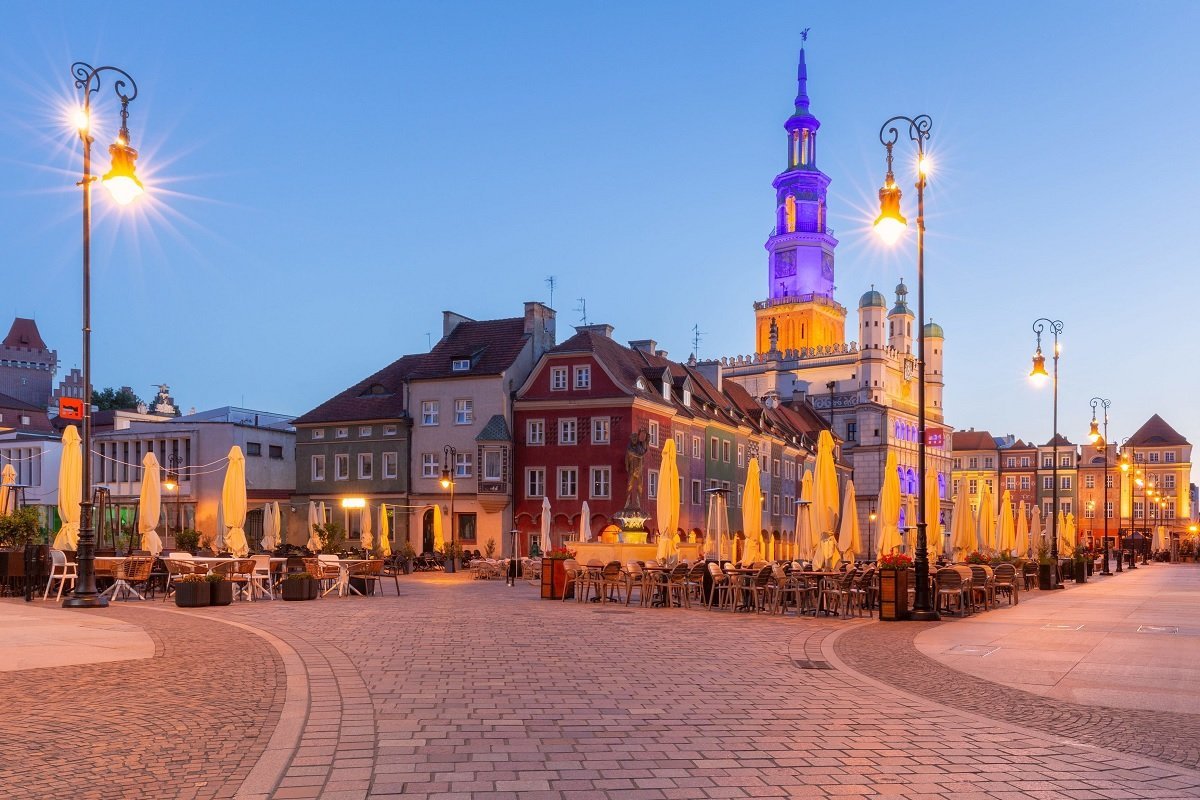 Poznan, perla poloneză mai ieftină și mai puțin aglomerată, atrage turiști cu farmec medieval și oferte avantajoase Poznan, un oraș cu o istorie bogată și o arhitectură impresionantă situat în inima Poloniei, se conturează ca o alternativă tentantă pentru turiștii care doresc să combine experiențe culturale autentice cu un buget redus
