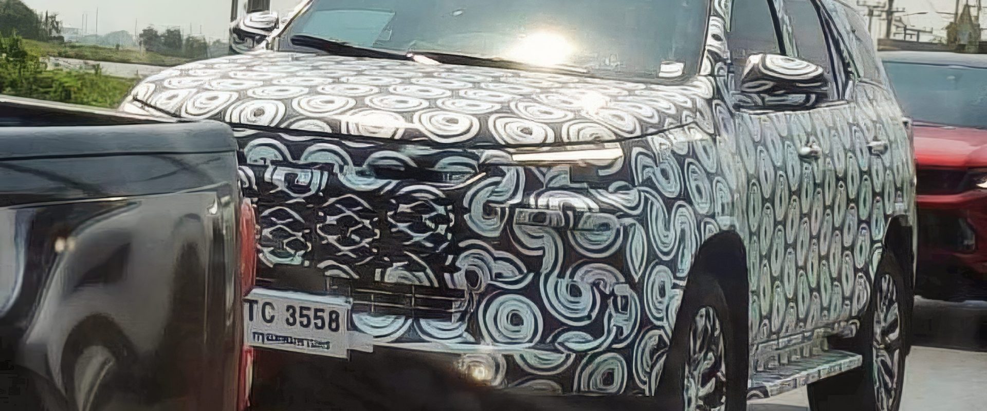 Toyota revoluționează piața auto: SUV-ul electric inspirat de Hilux promite robustețe și versatilitate Toyota se pregătește să lanseze un SUV electric inspirat de modelul Hilux, un vehicul cunoscut pentru rezistența și performanțele sale în condiții dificile