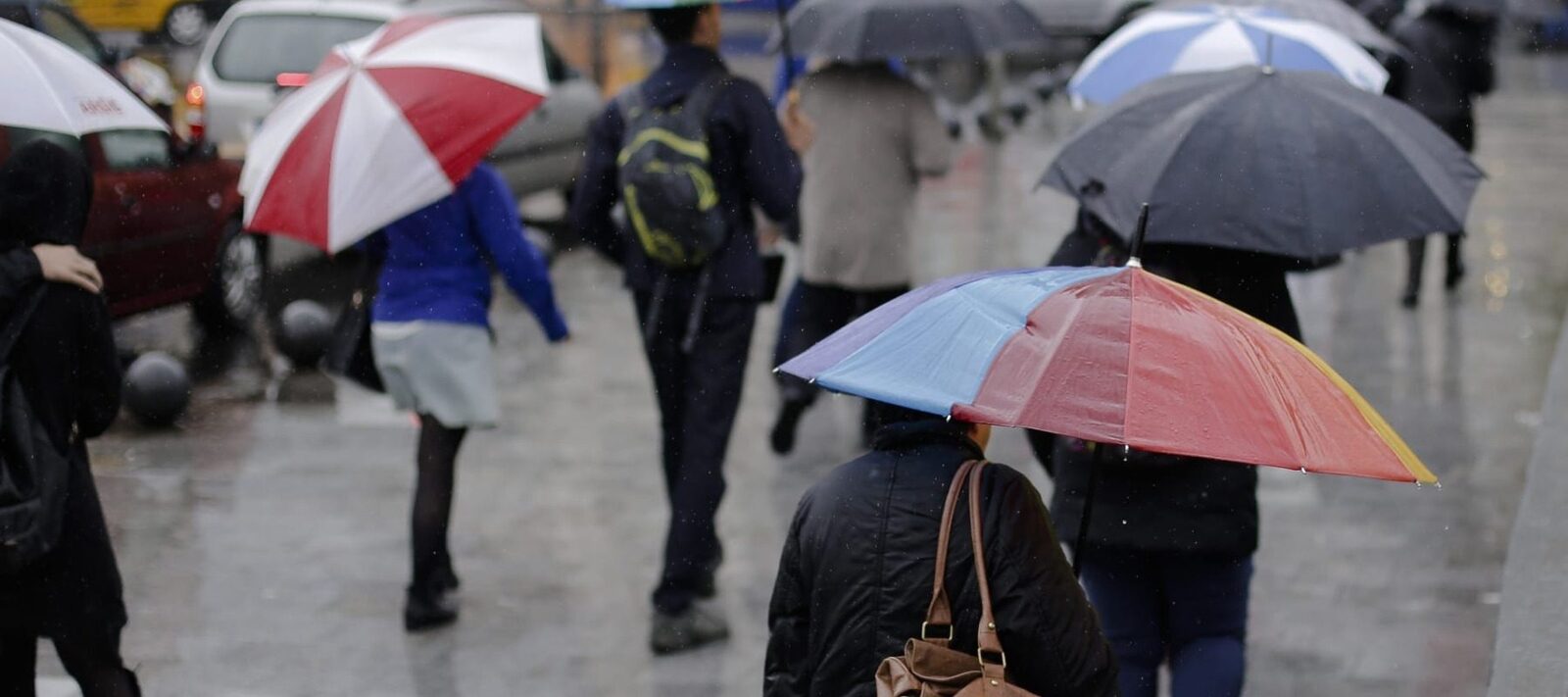 Vremea se schimbă radical în București: de la temperaturi de primăvară la ploi și răcire Bucureștenii se pregătesc pentru o schimbare bruscă a vremii, potrivit prognozelor meteorologice pentru perioada 26 martie, ora 12:00 – 30 martie, ora 10:00