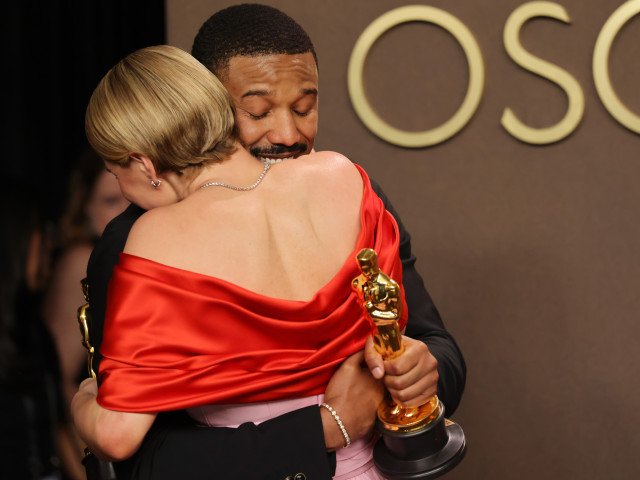 Ianis Hagi, reacție laconică la Gala Oscar Fotbalistul Ianis Hagi a reacționat, miercuri seară, pe platformele de socializare, la ceremonia de decernare a Premiilor Oscar