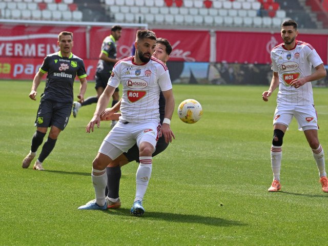 Sepsi începe cu dreptul play-off-ul Ligii 2, învingând clar FC Bihor Sepsi OSK a debutat cu o victorie categorică în play-off-ul Ligii 2, impunându-se în fața celor de la FC Bihor cu scorul de 3-0