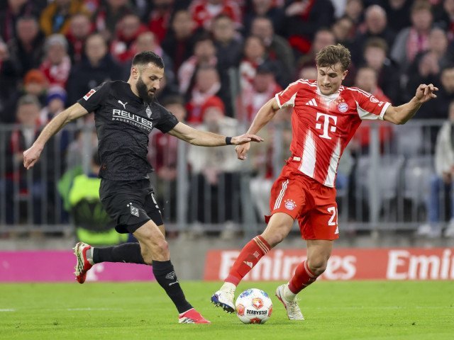 Bayern Munchen zdrobește Borussia Monchengladbach, făcând un pas important spre titlu Bayern Munchen a obținut o victorie categorică pe teren propriu, scor 4-1, în fața Borussiei Monchengladbach, consolidându-și poziția în fruntea clasamentului din Bundesliga
