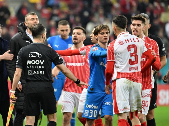 Dinamo – Craiova, duel crucial! „Câinii” cu spatele la zid, oltenii vizează locul 1