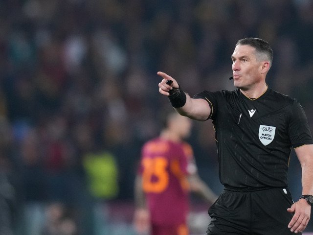 Tensiune la Roma: Deciziile lui Kovacs stârnesc furia italienilor Partida dintre AS Roma și Bologna s-a încheiat cu un rezultat strâns, dar și cu o doză consistentă de controverse