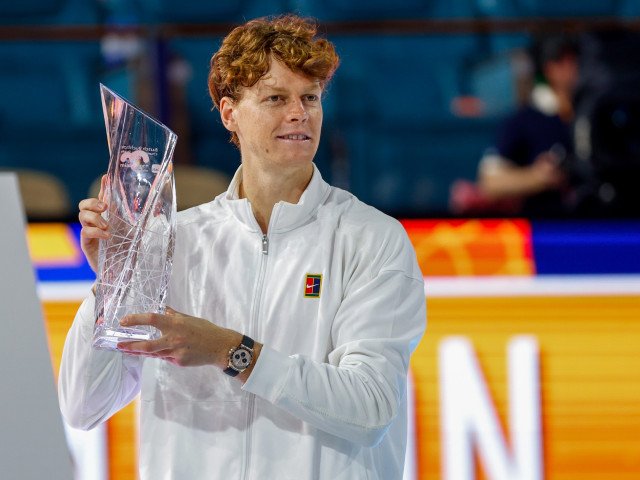 Lehecka învins de Sinner în finala atp Miami: 4-6, 4-6