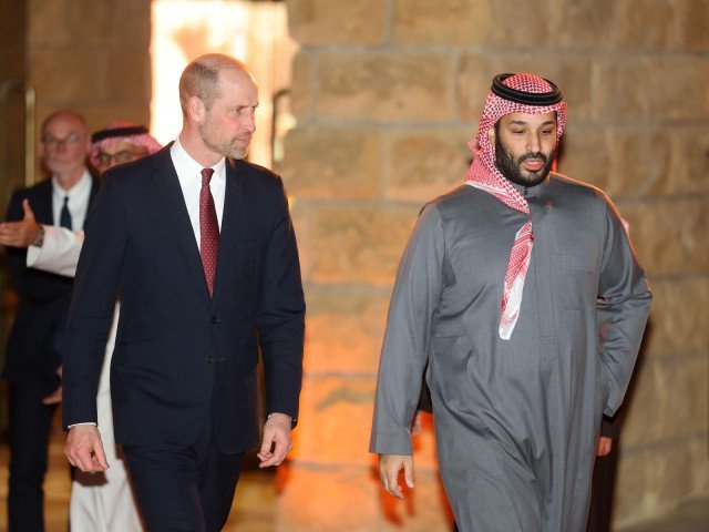 Prințul saudit, suspectat de dublu-joc în relația cu Iranul și Trump Un articol publicat de The Washington Post, preluat de Corriere della Sera, aruncă o umbră asupra acțiunilor prințului moștenitor saudit Mohammed bin Salman