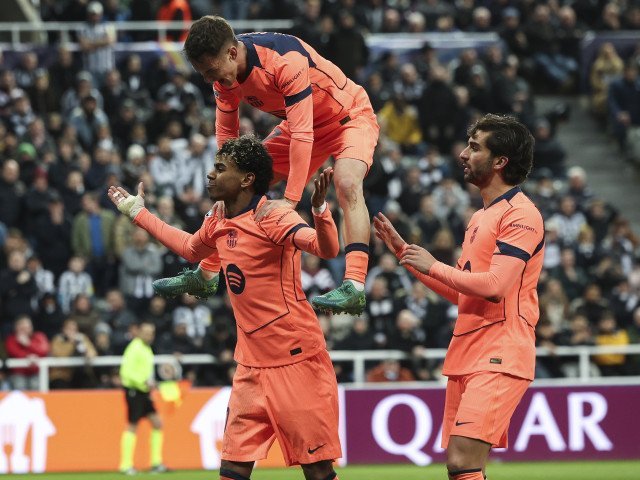 Craioveanu, nemilos cu Barcelona: ”Un egal norocos”, după meciul cu Newcastle Fostul internațional român Gheorghe Craioveanu a analizat prestația Barcelonei în remiza cu Newcastle United, criticând vehement jocul catalanilor
