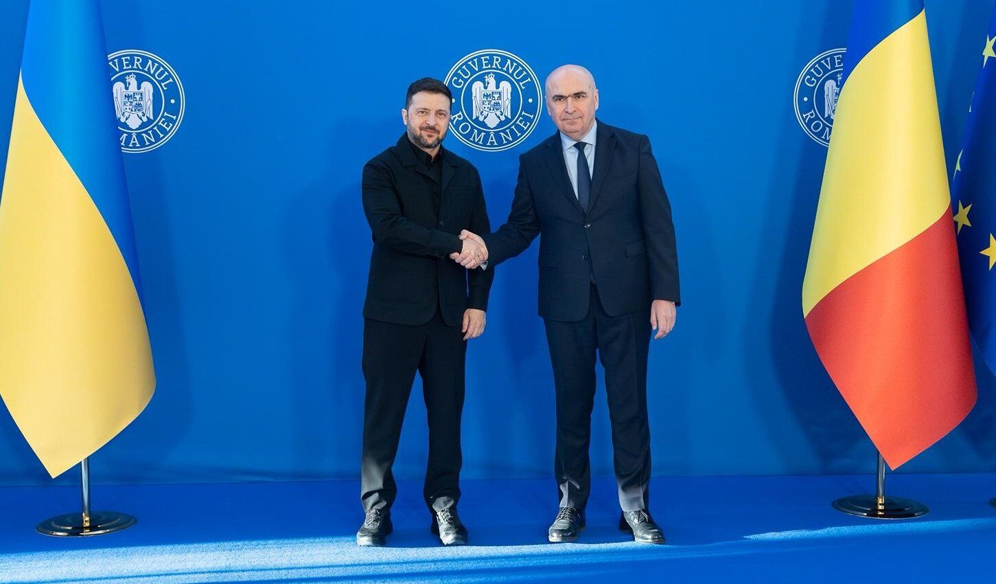 Întâlnire la București: Premierul Bolojan și președintele Zelenski au discutat despre parteneriatul strategic Premierul Ilie Bolojan s-a întâlnit joi, la Palatul Victoria, cu președintele Ucrainei, Volodimir Zelenski, aflat într-o vizită oficială în România