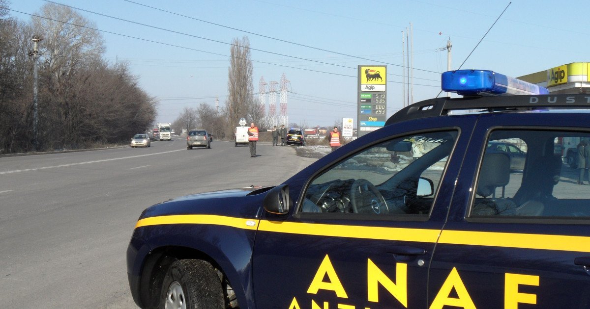 Circuit financiar fictiv, dezvăluit de antifraudă: 18 milioane de lei prejudiciu Inspectorii Direcției Generale Antifraudă Fiscală (DGAF) au destructurat un circuit financiar fictiv care a prejudiciat bugetul de stat cu peste 18 milioane de lei