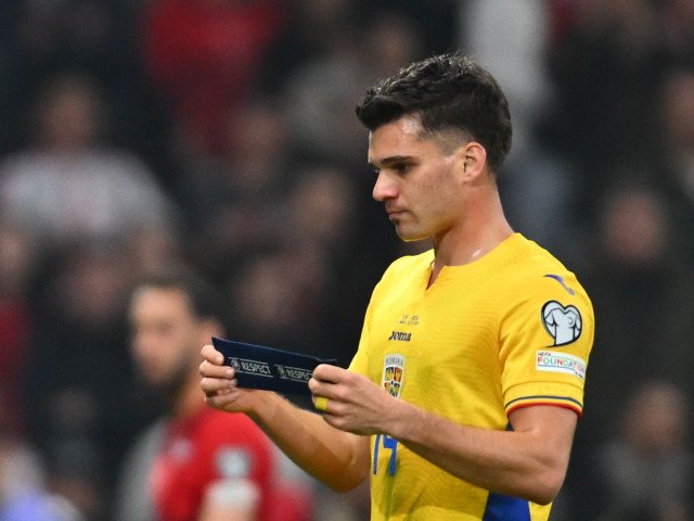 Becali anticipează o schimbare majoră pentru Ianis Hagi, dacă tatăl său va deveni selecționer Gigi Becali a comentat posibilitatea ca Gică Hagi să devină selecționerul echipei naționale de fotbal a României, anticipând un viitor în care Ianis Hagi ar putea primi banderola de căpitan