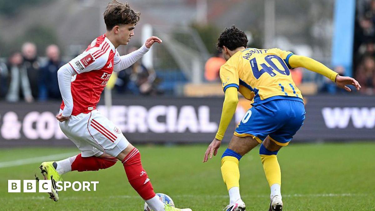 Tânărul Dowman, admirat de un fost apărător al lui Liverpool Londra, Marea Britanie – Max Dowman, un tânăr fotbalist aflat în prezent în lotul echipei Arsenal, a primit laude din partea fostului fundaș al lui Liverpool, Stephen Warnock