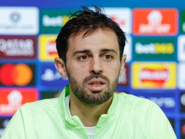 Bernardo Silva identifică problema lui Manchester City înaintea confruntării cu Real Madrid Mijlocașul portughez al lui Manchester City, Bernardo Silva, a evidențiat principalele dificultăți cu care se confruntă echipa sa înaintea meciului retur din sferturile de finală ale Ligii Campionilor, împotriva echipei Real Madrid