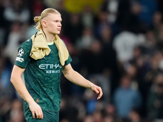 Haaland zguduie din temelii fotbalul european: Pleacă de la City și alege între giganții Spaniei Atacantul norvegian Erling Haaland ar putea părăsi Manchester City, iar următoarea destinație ar putea fi una dintre forțele din fotbalul spaniol: Barcelona sau Real Madrid