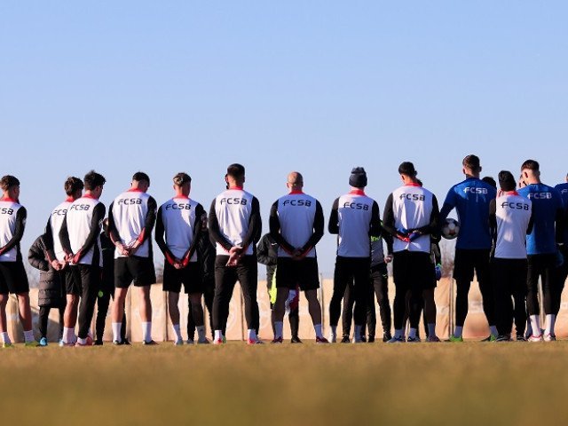 FCSB face primul pas important înaintea play-off-ului: majorarea salariilor După revenirea lui Mirel Rădoi în postura de antrenor principal, FCSB a luat o decizie crucială, demonstrând determinarea clubului de a aborda play-off-ul cu forțe proaspete