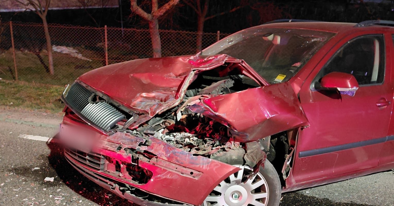 Accident grav în județul Cluj: Doi morți, printre care și un copil Un accident rutier grav, petrecut în județul Cluj, a curmat viața unui bărbat de 34 de ani și a unei fetițe de 3 ani