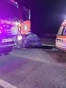 Accident grav pe DN1 E60: O minoră, implicată în coliziune cu un camion și două autoturisme Un accident rutier grav a avut loc joi seară pe Drumul Național 1 E60, în apropierea localității Negreni, județul Cluj