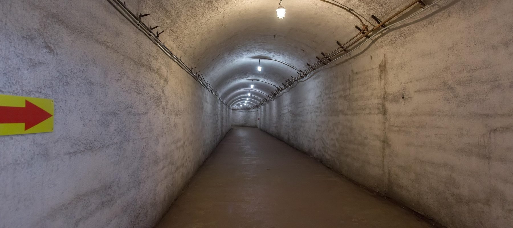 Hartă online cu adăposturile antiatomice din România: aplicația mobilizează, dar întrebările persistă Un nou instrument digital, disponibil gratuit online, oferă românilor acces la o hartă interactivă cu peste 4.500 de adăposturi de protecție civilă din întreaga țară