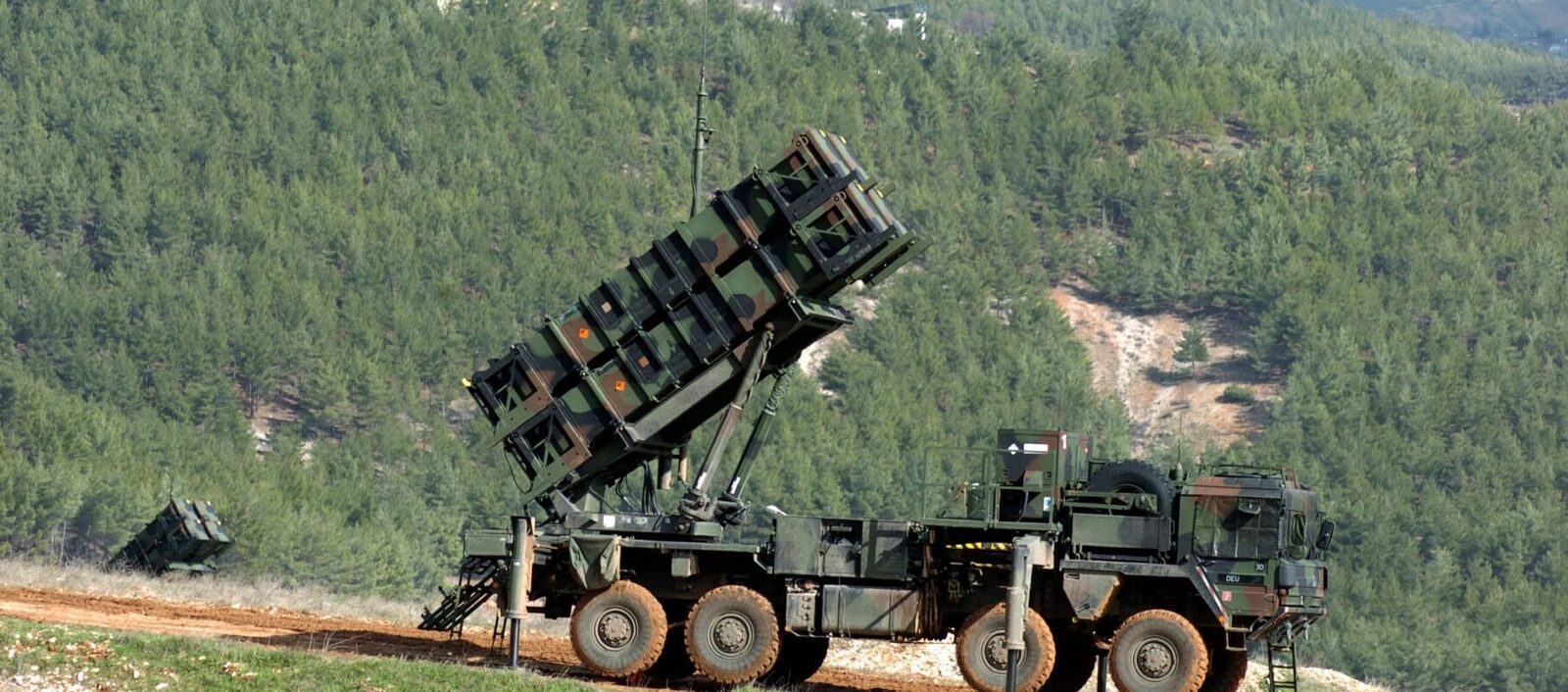 Germania trimite Ucrainei un nou lot de rachete Patriot Ministerul german al Apărării a confirmat marți, 9 ianuarie, donarea către Ucraina a unui nou pachet de rachete interceptoare pentru sistemele antiaeriene Patriot