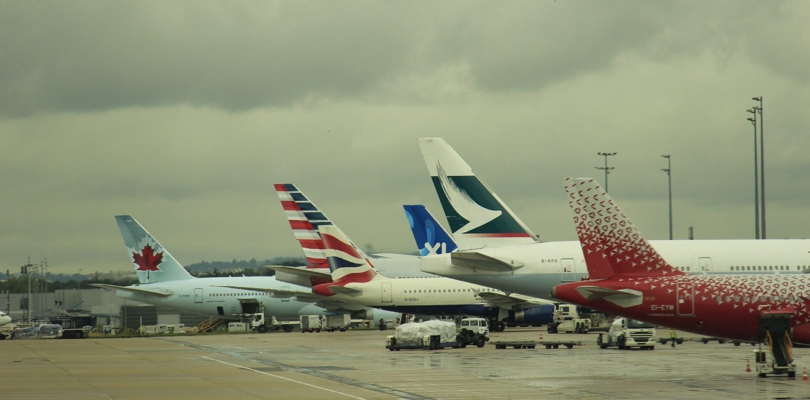 Războiul din orientul mijlociu schimbă aviația: Scumpirea combustibilului afectează companiile