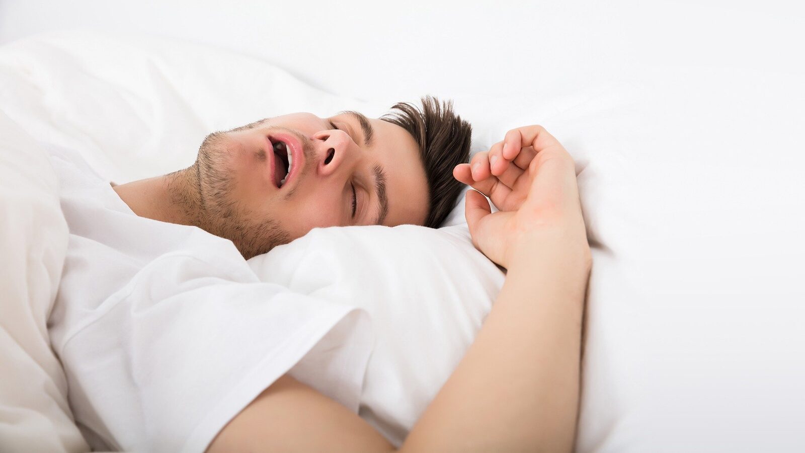 Apneea în somn: noi tratamente vin să completeze aparatul CPAP Apneea obstructivă în somn, afecțiune caracterizată prin întreruperi ale respirației în timpul somnului, este o problemă medicală cu implicații serioase asupra sănătății