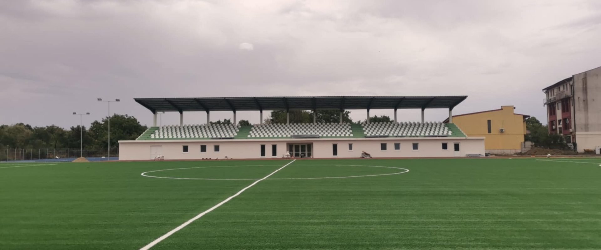 Bolojan și Matei discută despre transferul bazelor sportive către autoritățile locale Premierul Ilie Bolojan s-a întâlnit cu președintele Agenției Naționale pentru Sport, Bogdan Matei, pentru a analiza pașii concreți necesari implementării ordonanței de urgență privind administrarea bazelor sportive și a taberelor pentru tineret aflate în proprietatea statului
