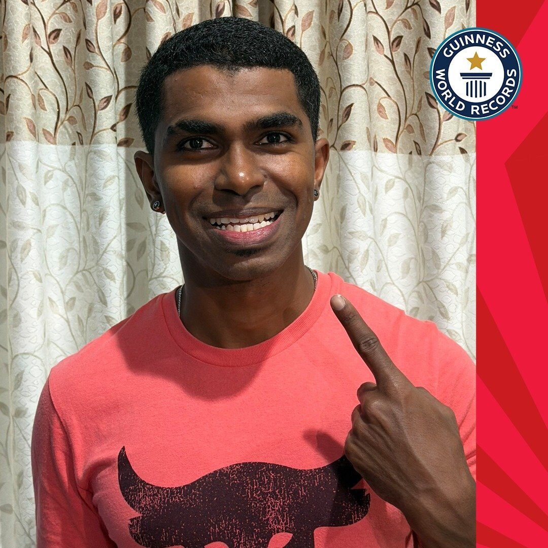 Malaezianul cu zâmbetul neobișnuit: 42 de dinți și un record mondial Prathab Muniandy, un bărbat în vârstă de 33 de ani din Malaezia, a intrat în Cartea Recordurilor Guinness pentru un motiv surprinzător: gura sa găzduiește nu mai puțin de 42 de dinți