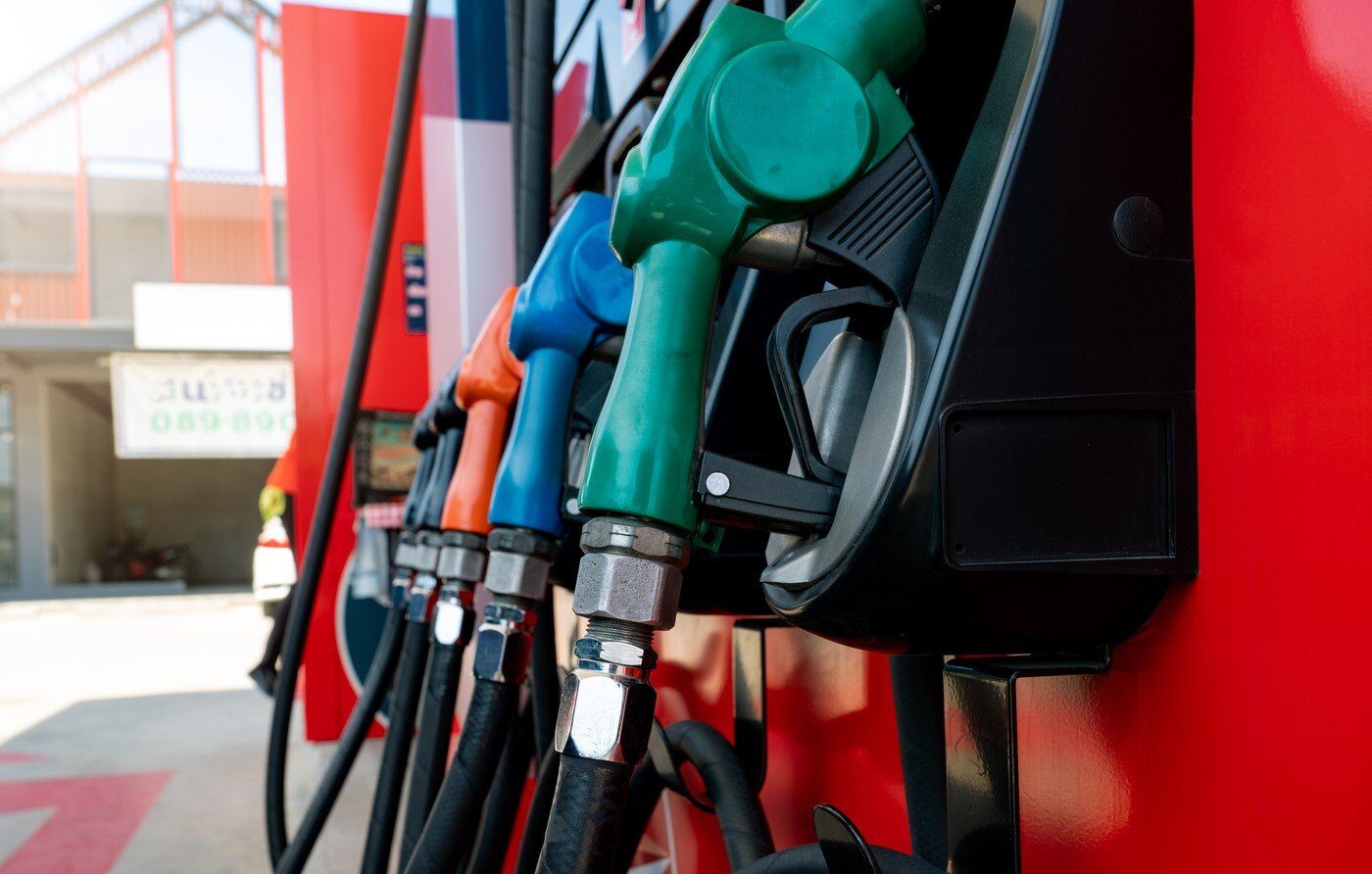 Petrolul, pe val după tensiunile din Orientul Mijlociu: prețurile au urcat puternic, bursele au scăzut Prețul petrolului a crescut semnificativ joi, pe fondul tensiunilor crescute din Orientul Mijlociu, atingând cele mai ridicate niveluri din vara anului 2024