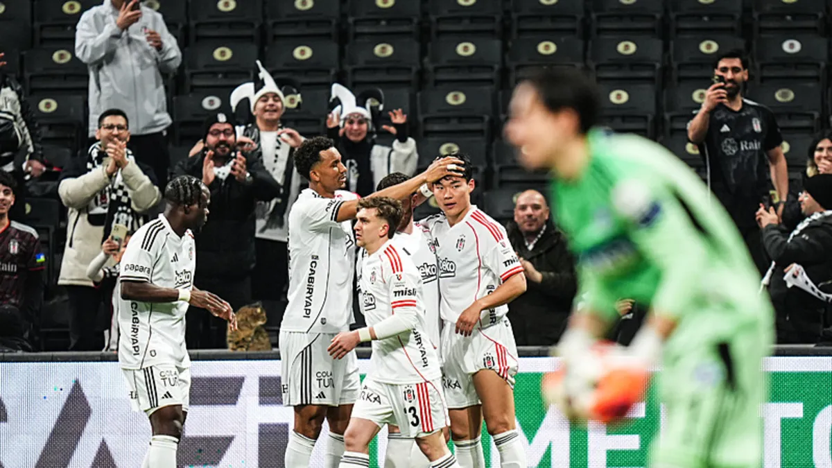 Beșiktaș învinge Kasımpașa și se pregătește pentru derby-ul cu Fenerbahçe Echipa de fotbal Beșiktaș a învins Kasımpașa cu scorul de 1-0 într-un meci din Süper Lig, disputat în weekend