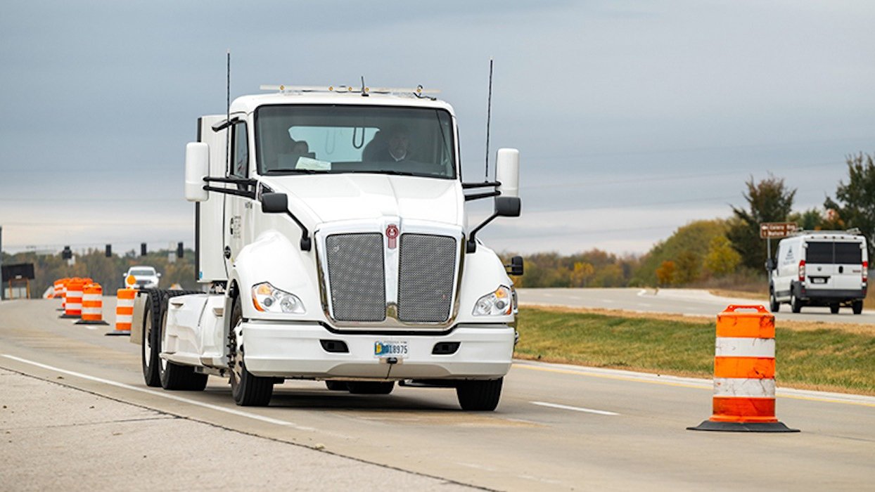 Economiile generate de camioanele electrice pot ajunge la sute de mii de dolari pe șase ani, conform unui studiu recent