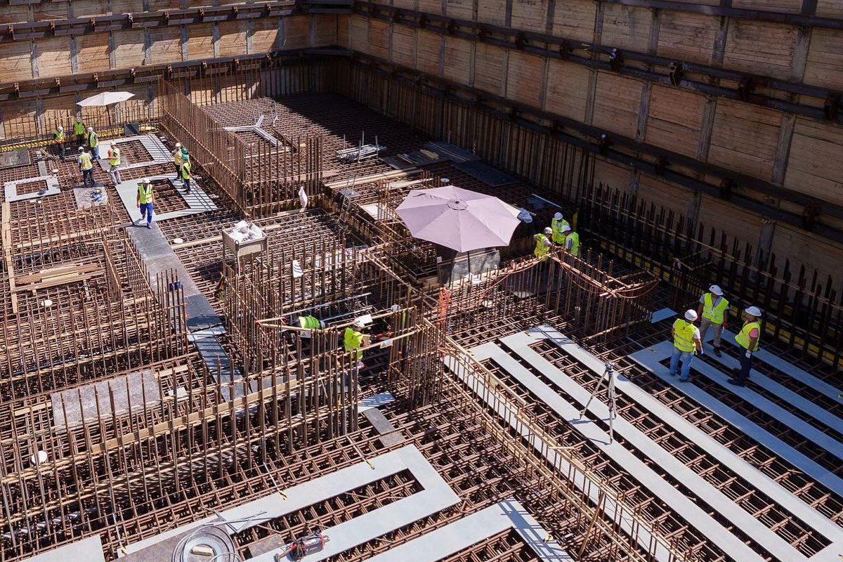 România, un jucător cheie în energia Est-Europeană? Declarația ambasadorului SUA Bucureștiul ar putea juca un rol major în remodelarea peisajului energetic al Europei Centrale și de Est