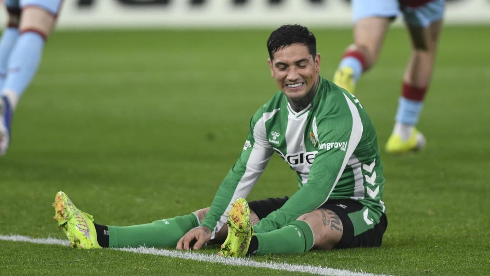 Miza dublă în Getafe – Betis: lupta pentru supraviețuire și visele europene Getafe și Real Betis se înfruntă într-un meci crucial din etapa a 27-a din La Liga, cu obiective clare: Getafe vrea să se îndepărteze de zona retrogradării, în timp ce Betis speră să prindă un loc de Champions League