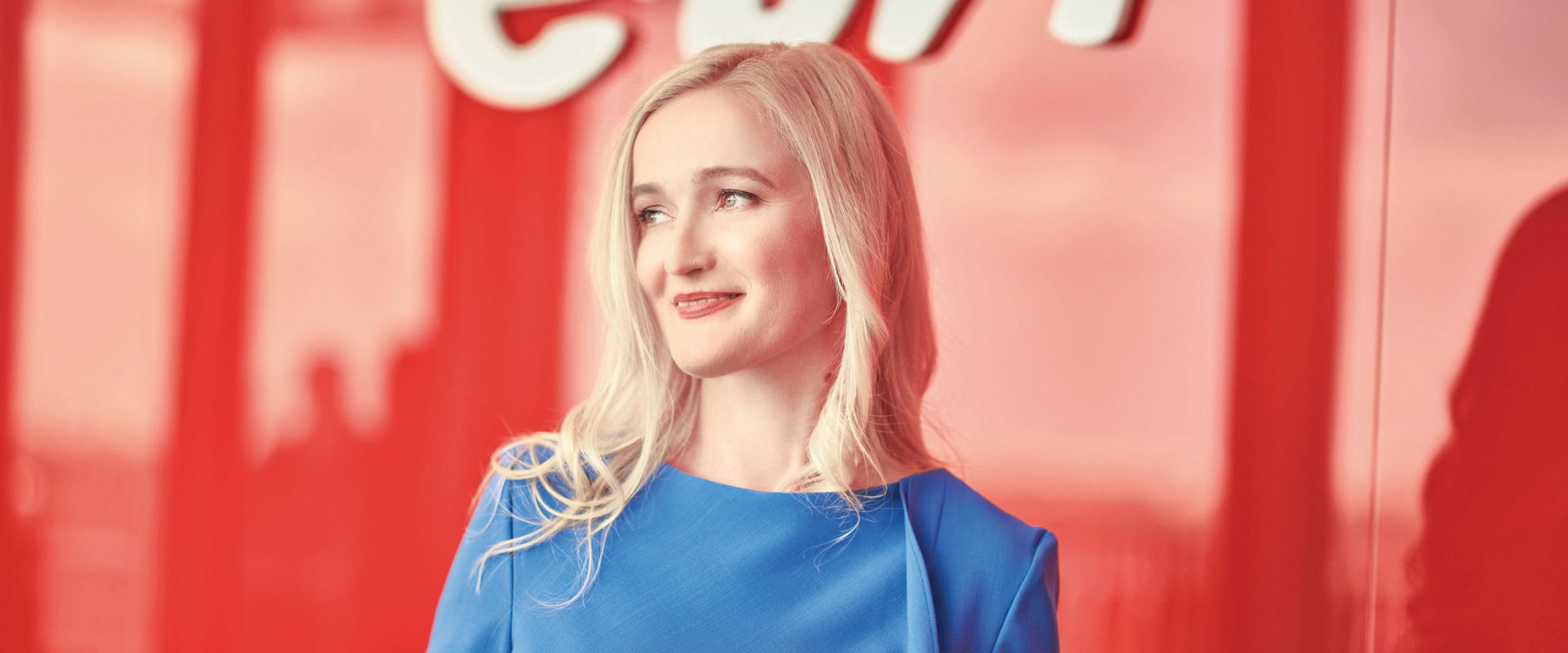 Claudia Griech preia cârma E.ON Energie România: O ascensiune marcată de experiență și provocări În peisajul energetic românesc, o nouă figură feminină își face simțită prezența la conducerea uneia dintre cele mai importante companii din sector
