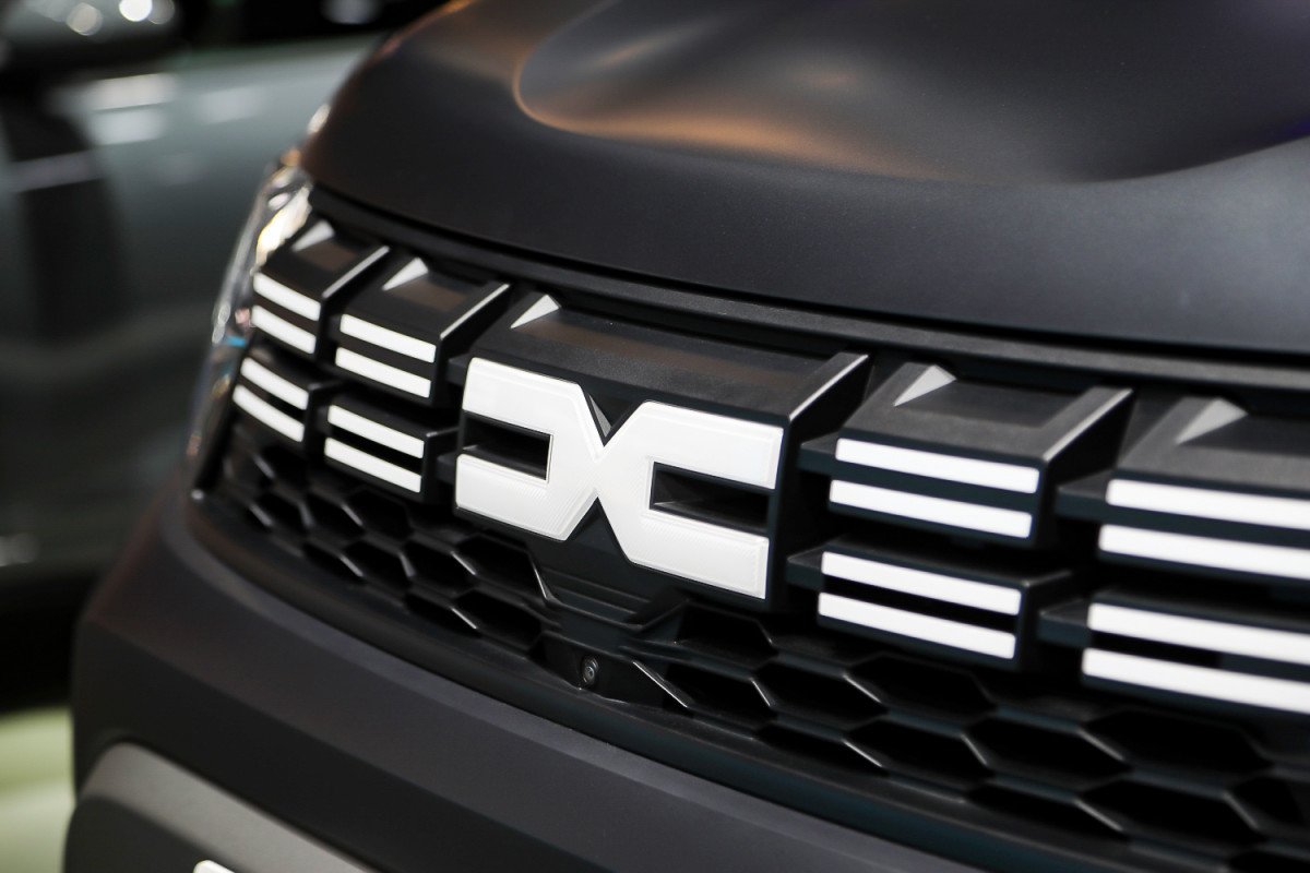 Suporturile de motor uzate: vibrații neplăcute și posibile costuri suplimentare Vibrațiile resimțite în interiorul unei mașini pot indica o problemă tehnică, iar una dintre cauzele frecvente este uzura suporturilor de motor