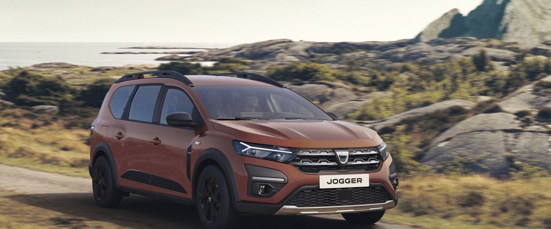 Dacia Jogger hibrid cu probleme: Un taximetrist, martori în bord și o revizie defectuoasă Un taximetrist din Spania a descoperit, după o vizită la un service independent, un număr alarmant de erori ascunse într-o Dacia Jogger hibrid