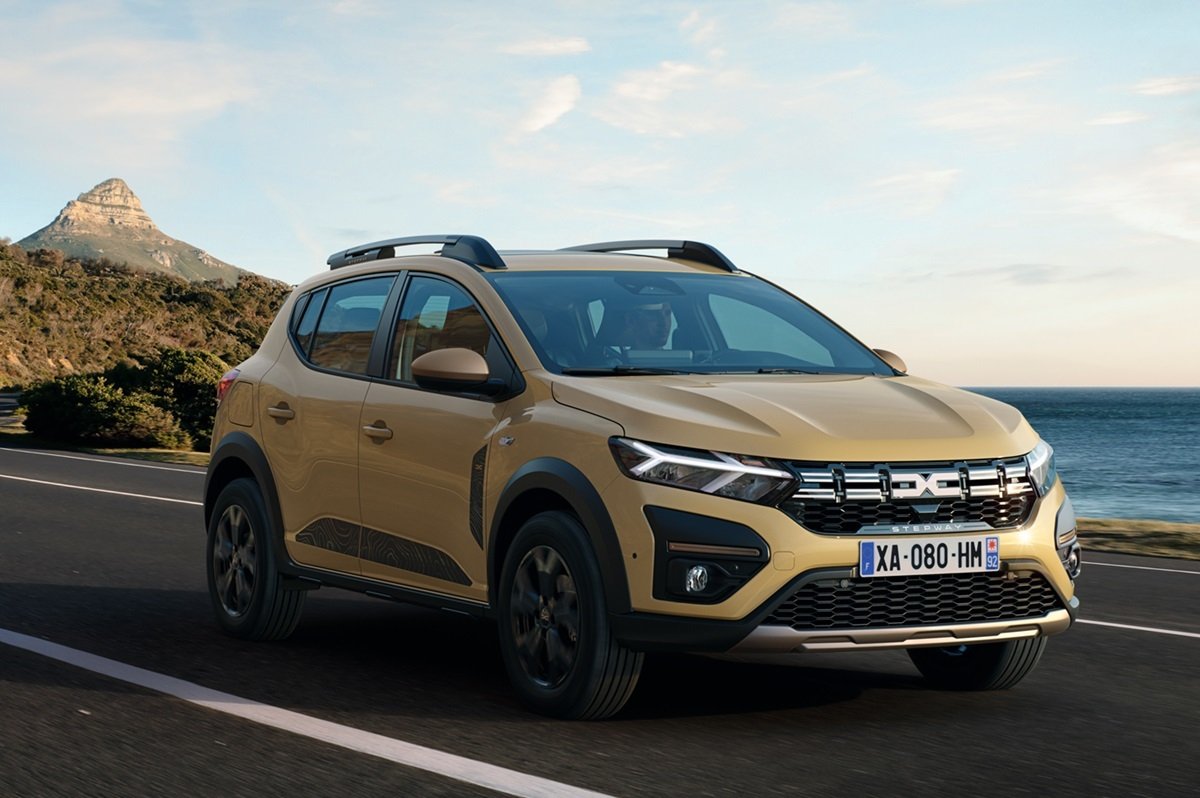 Sandero Stepway: Cât de utilă este garda la sol mai înaltă în viața de zi cu zi Dacia Sandero Stepway, cu garda sa la sol mărită, promite o experiență de condus diferită față de modelul standard
