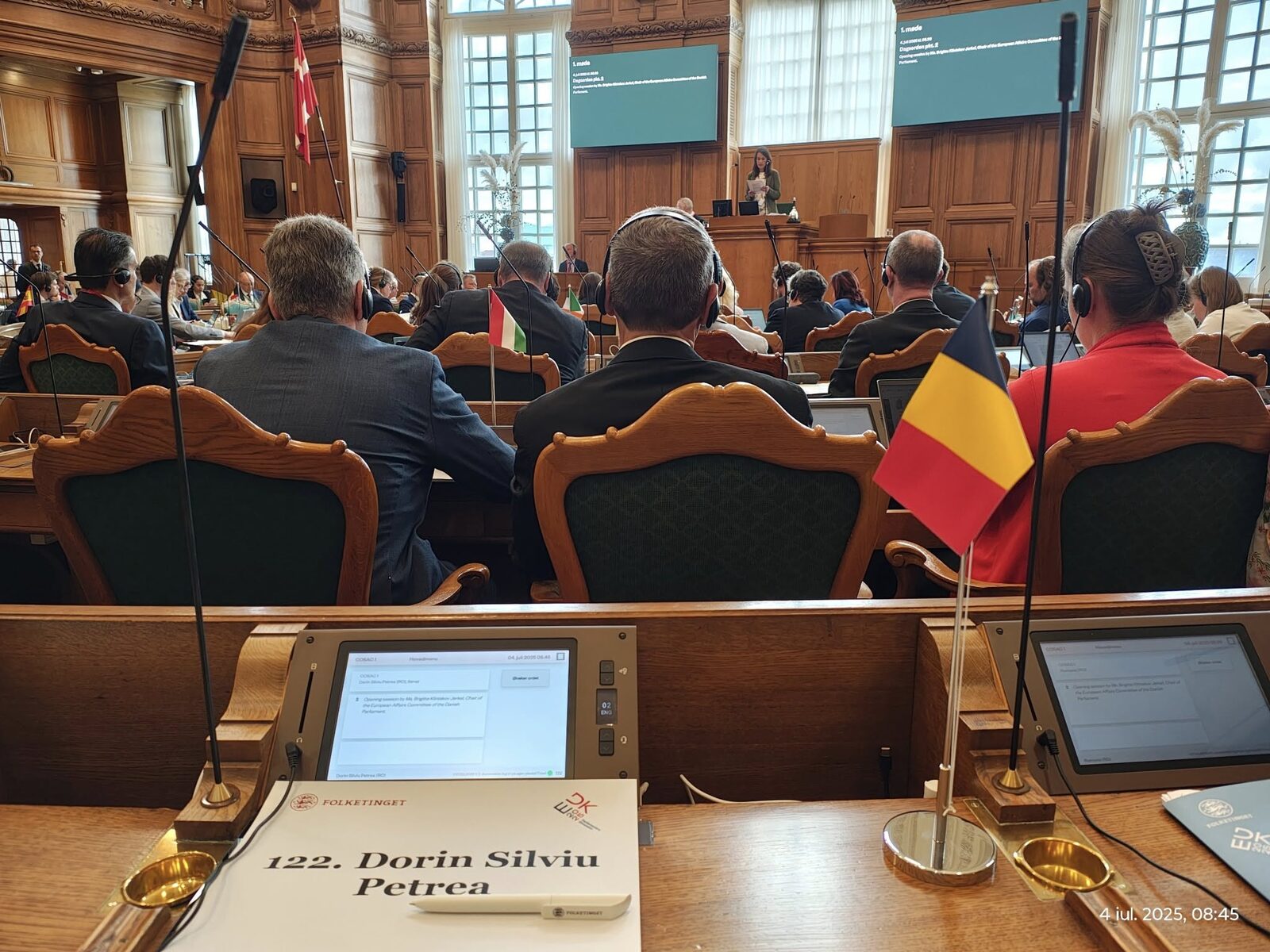 Un nou partid suveranist își așteaptă verdictul la Tribunalul București Tribunalul București va decide, la sfârșitul acestei luni, soarta Partidului Pace – Întâi România, formațiune politică ce aspiră la înregistrarea oficială
