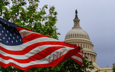 Trump interzice politicilor anti-rasism în cadrul contractelor federale Președintele Statelor Unite, Donald Trump, a semnat un ordin executiv care interzice companiilor ce colaborează cu guvernul federal să implementeze politici interne de combatere a rasismului sau sexismului