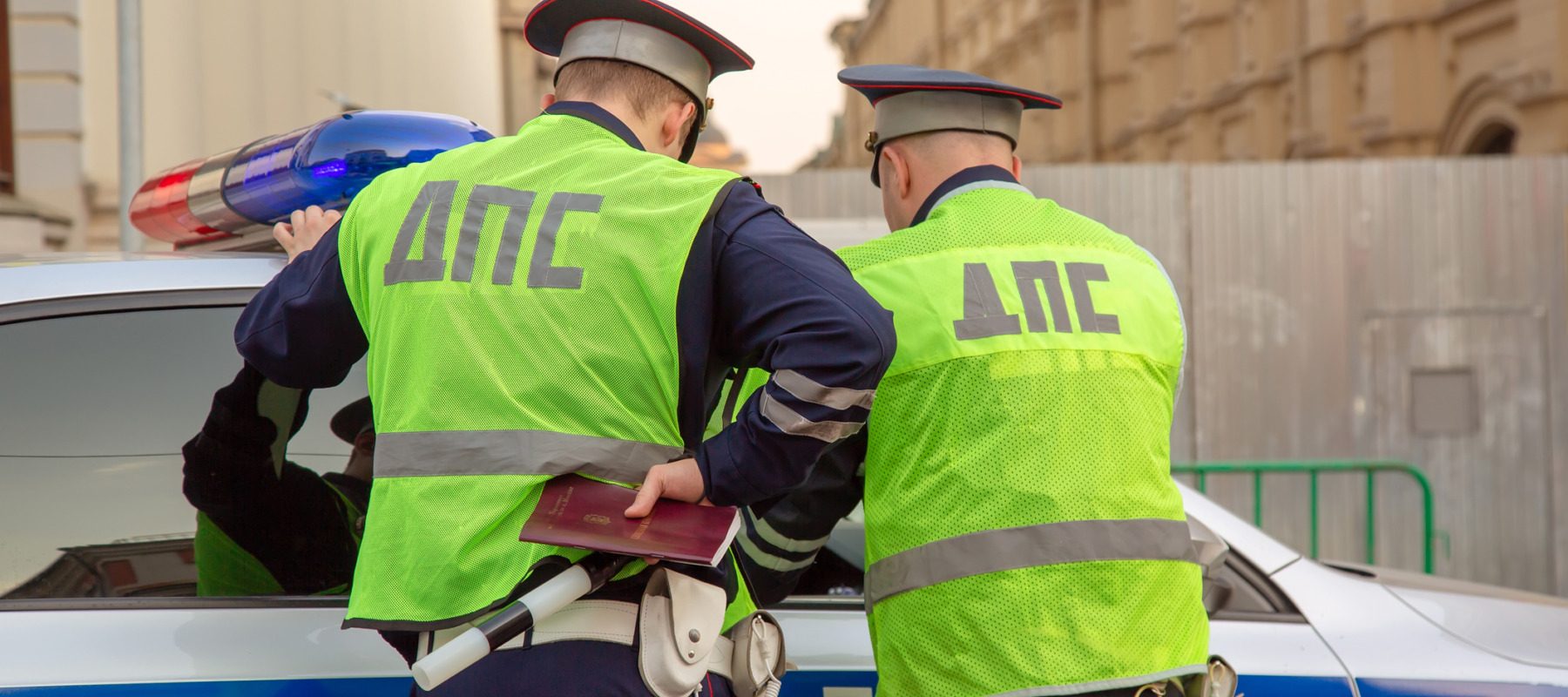 Fostul viceministru rus al apărării, Ruslan Țalikov, arestat pentru corupție Ruslan Țalikov, fostul prim-adjunct al fostului ministru al Apărării Serghei Șoigu, a fost arestat joi sub acuzații de corupție, conform agențiilor de presă internaționale