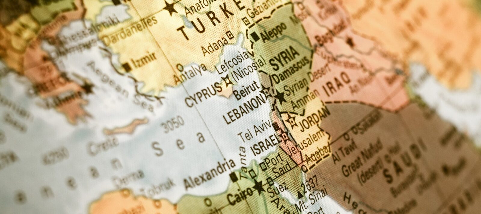 Erdogan acuză Israelul de „masacrarea a sute de mii de persoane” în Orientul Mijlociu Președintele Turciei, Recep Tayyip Erdogan, a lansat vineri acuzații dure la adresa Israelului, pe fondul tensiunilor persistente în Orientul Mijlociu