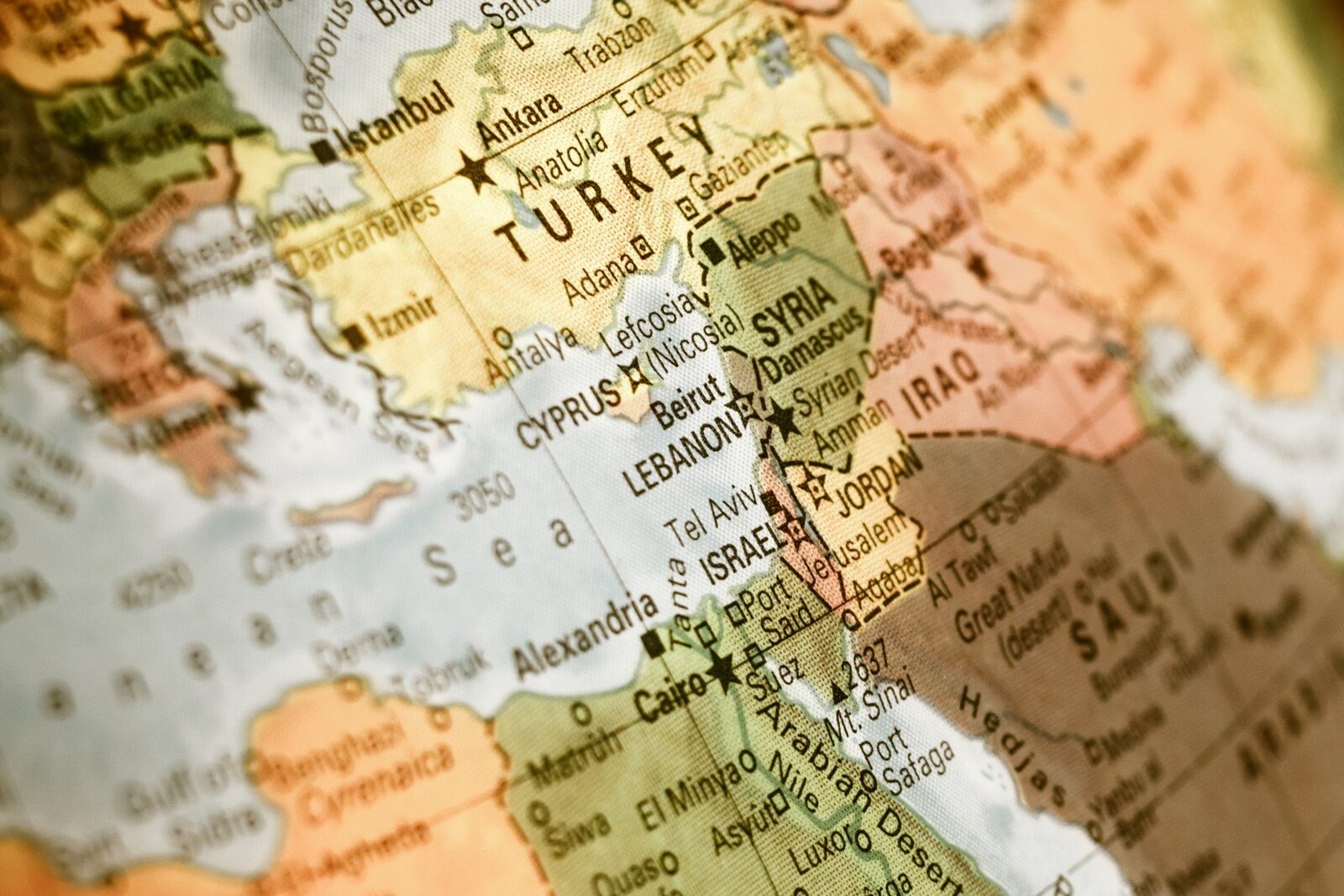 Erdogan acuză Israelul de „masacrarea a sute de mii de persoane” în Orientul Mijlociu Președintele Turciei, Recep Tayyip Erdogan, a lansat vineri acuzații dure la adresa Israelului, pe fondul tensiunilor persistente în Orientul Mijlociu