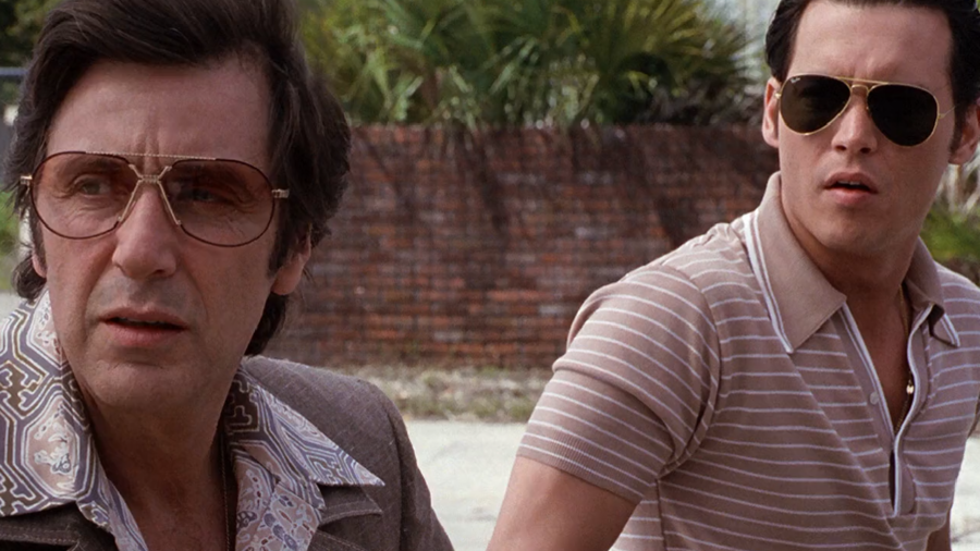 Donnie Brasco: Johnny Depp într-un rol memorabil despre infiltrarea în Mafia Filmul din 1997, „Donnie Brasco”, în regia lui Mike Newell, cu Johnny Depp și Al Pacino în rolurile principale, explorează lumea interlopă a mafiei americane și dilemele morale cu care se confruntă un agent FBI sub acoperire
